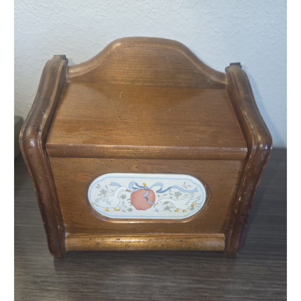 Vintage International Marmalade Geese Wooden Recipe Box